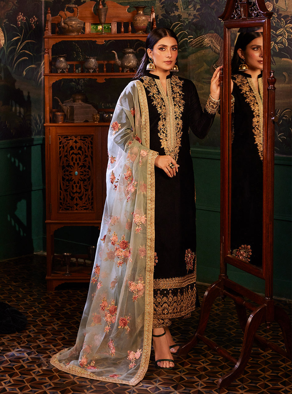 Zainab Chottani - Velvet Unstitched ‘23