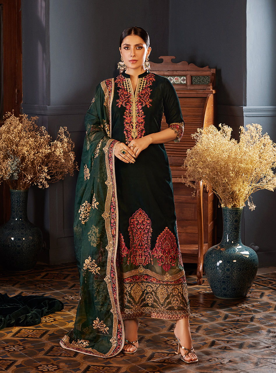 Zainab Chottani - Velvet Unstitched ‘23