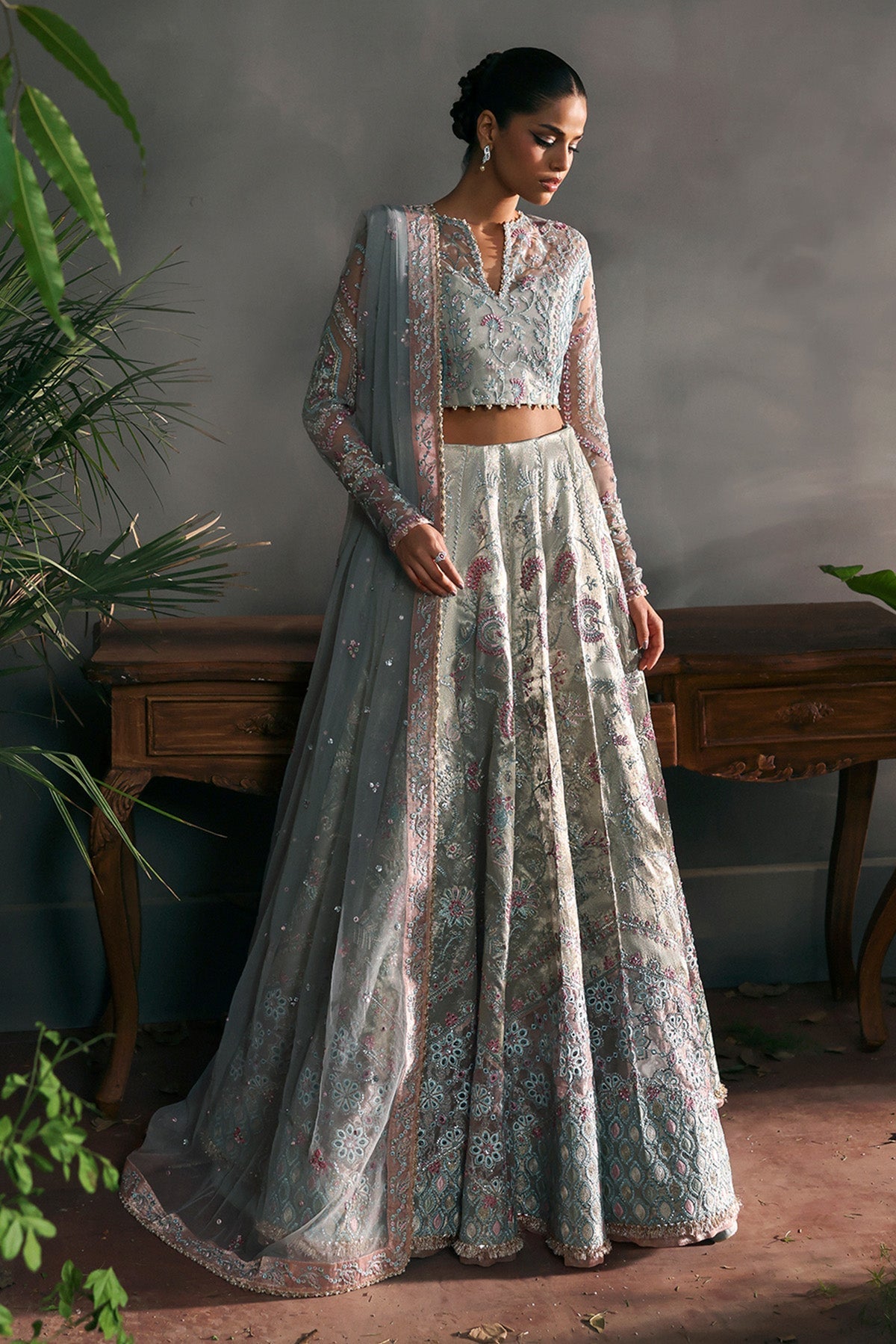 Afrozeh - La Fuchsia Festive '25