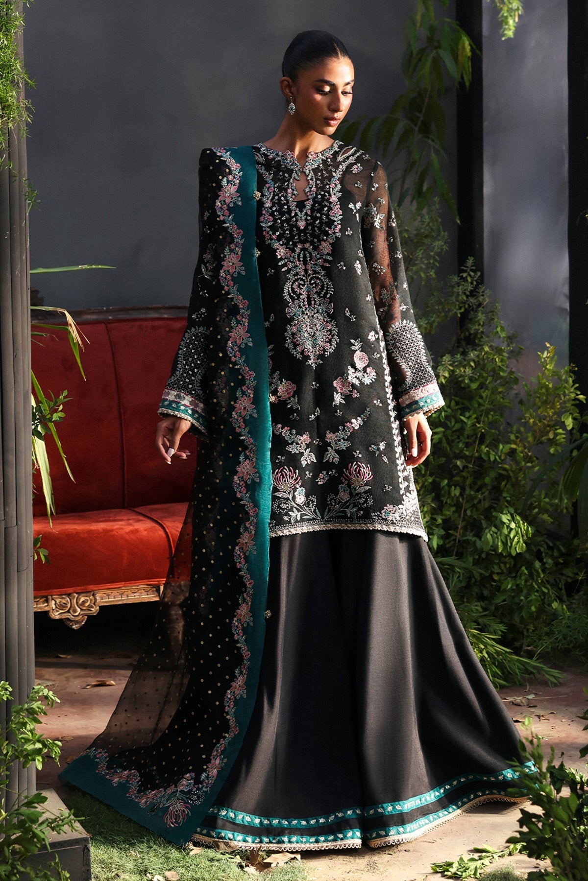 Afrozeh - La Fuchsia Festive '25