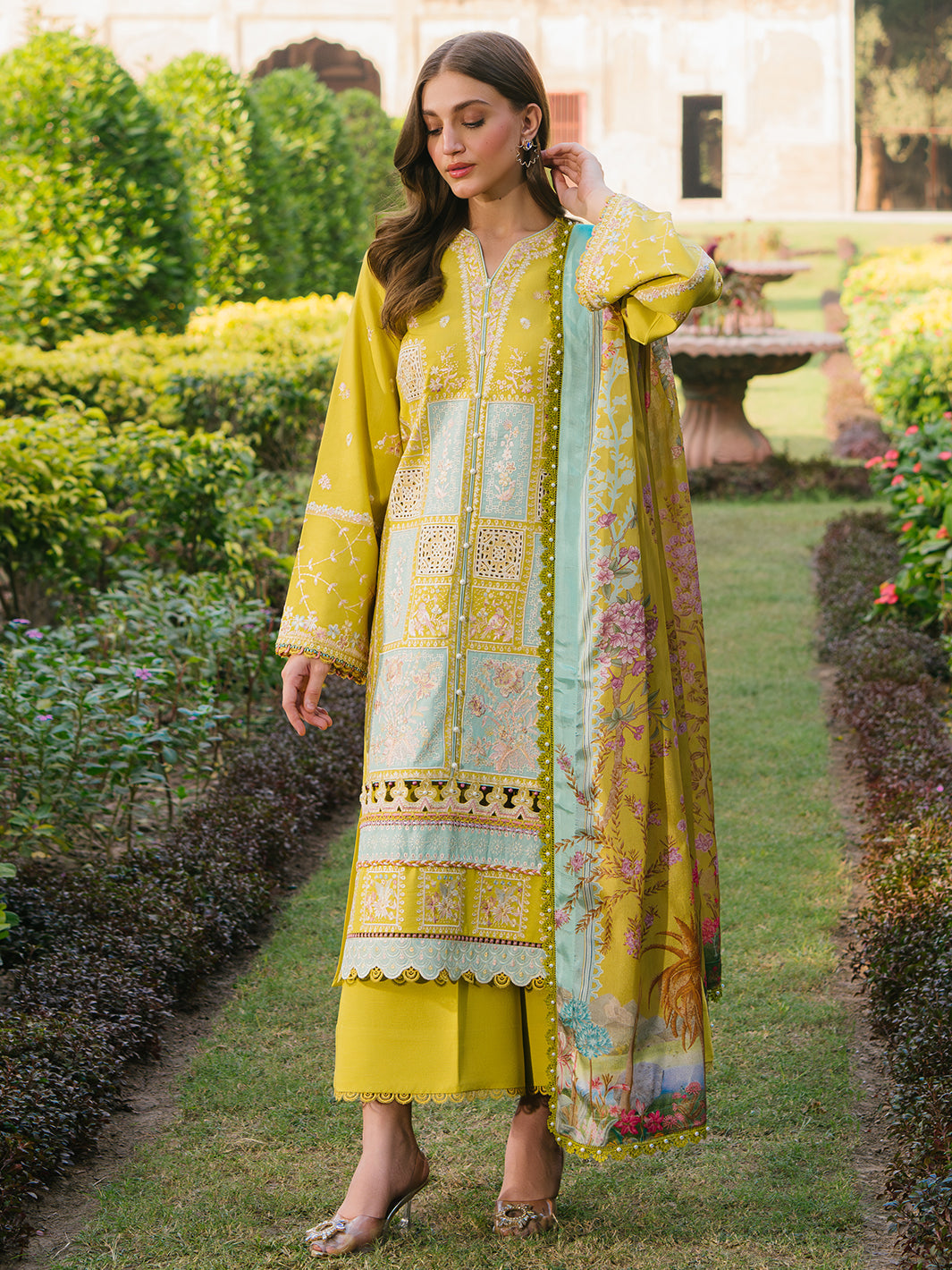 Bin Ilyaas - Gulabi Baagh Karandi Winter Collection '24