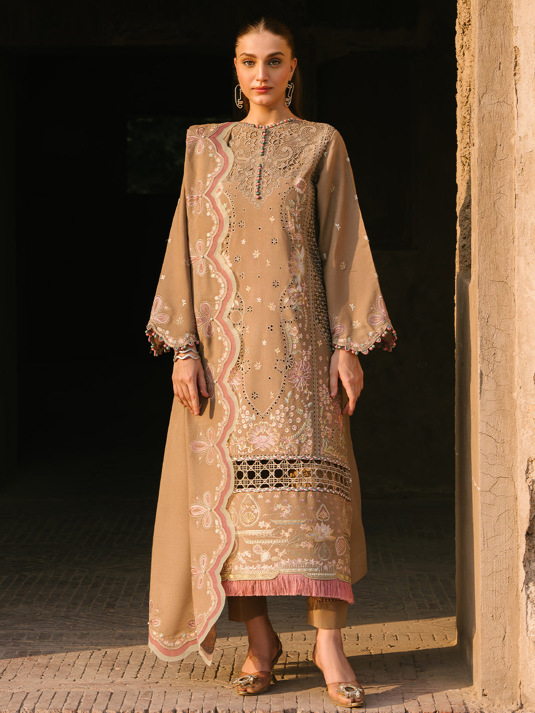Bin Ilyaas - Gulabi Baagh Karandi Winter Collection '24