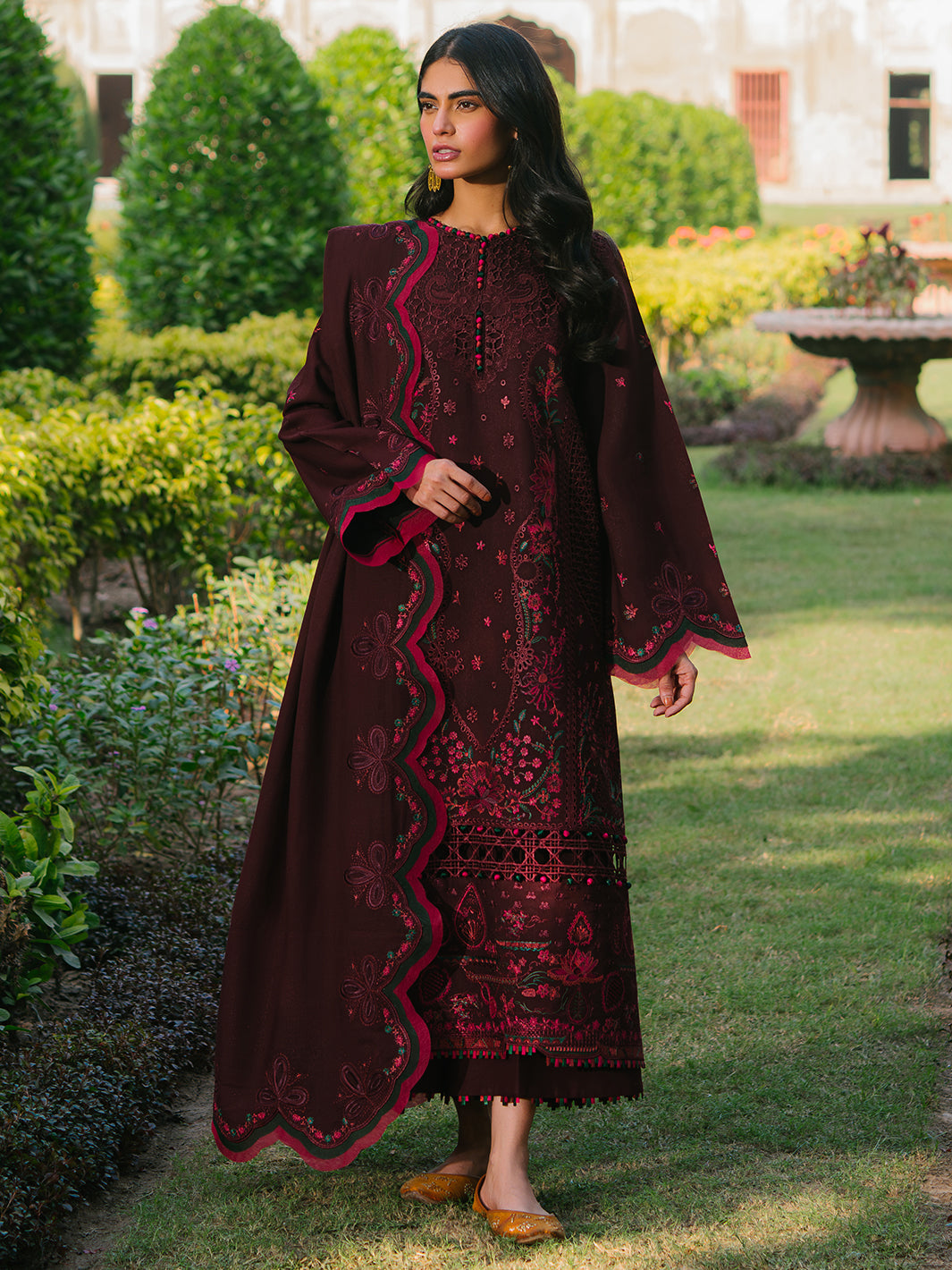 Bin Ilyaas - Gulabi Baagh Karandi Winter Collection '24
