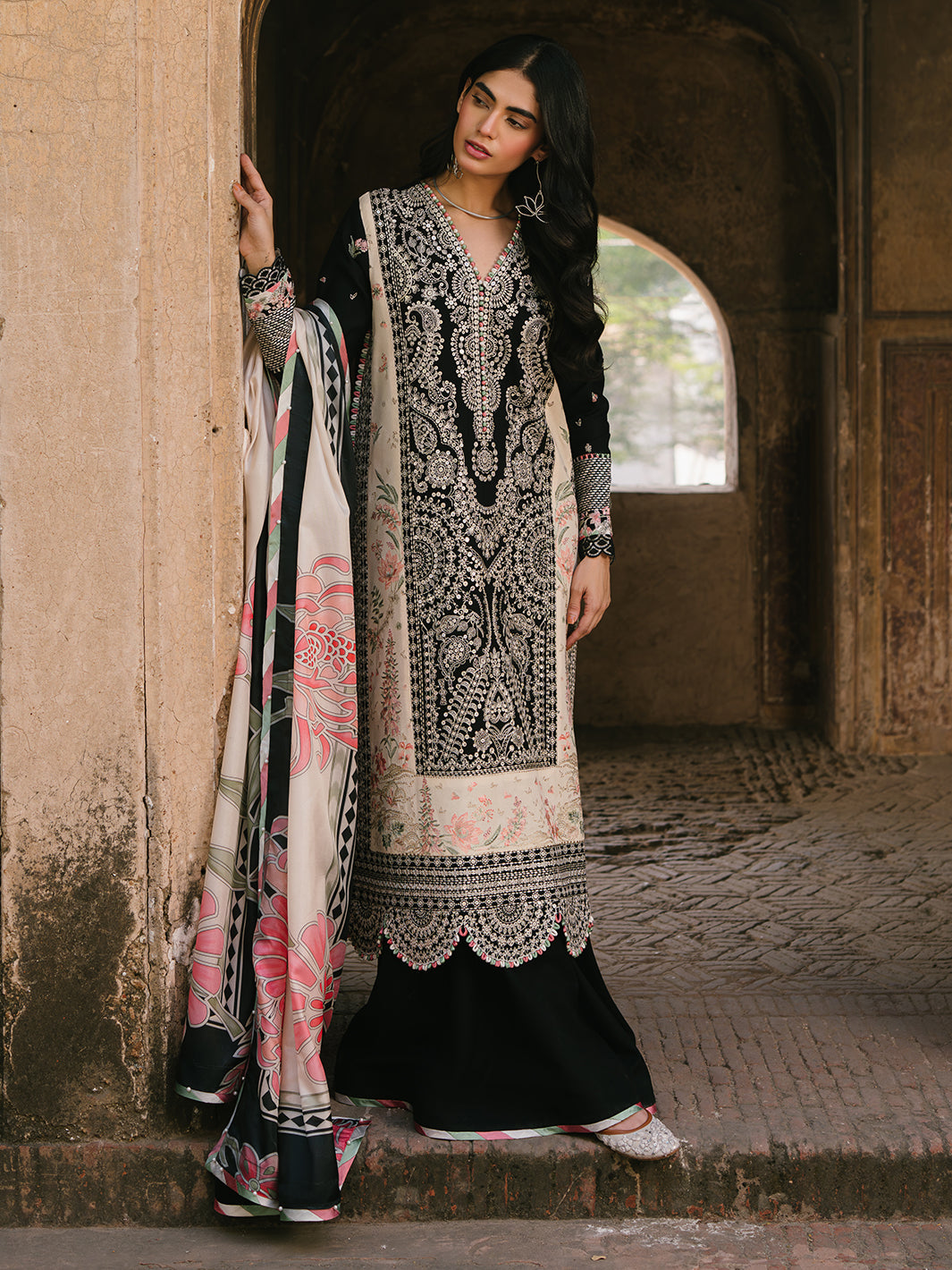 Bin Ilyaas - Gulabi Baagh Karandi Winter Collection '24