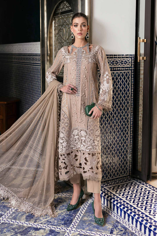 Maria B - Luxury Lawn '25