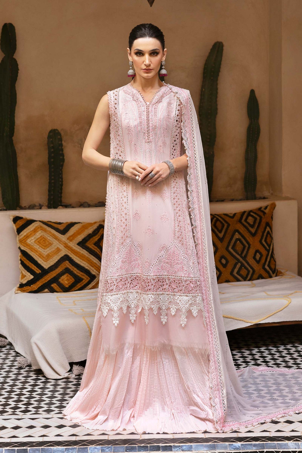 Maria B - Luxury Lawn '25