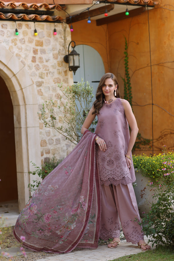 Noor by Saadia Asad - Luxe Chikankari '25