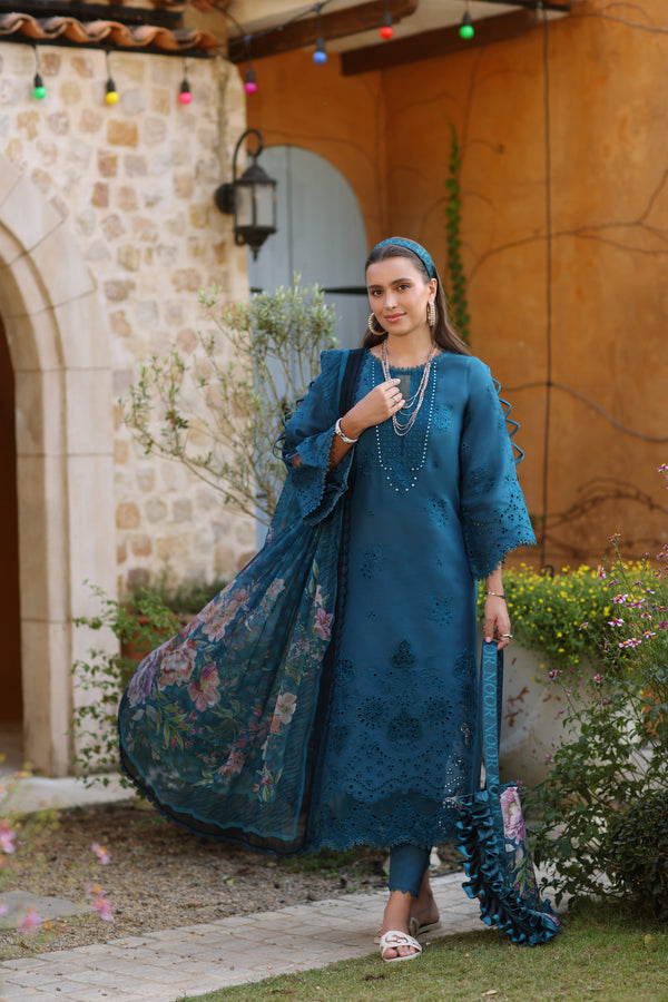 Noor by Saadia Asad - Luxe Chikankari '25