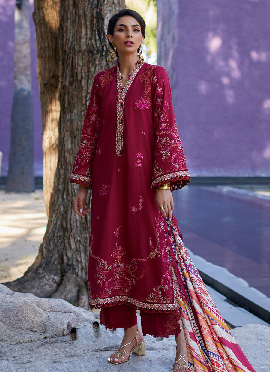 Farah Talib Aziz - Suay Lawn '24