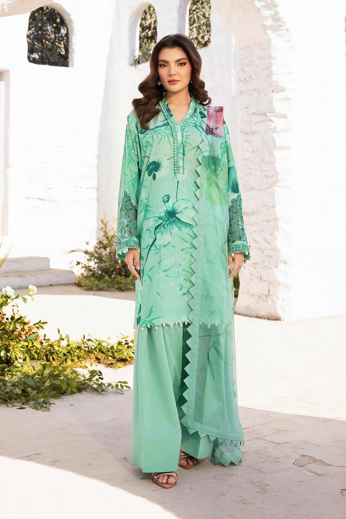 Maria B - M Basic Lawn '25