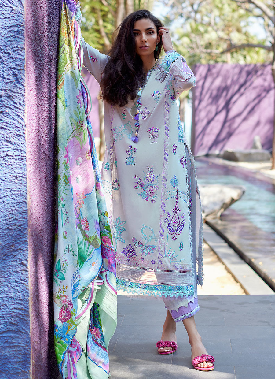 Farah Talib Aziz - Suay Lawn '24