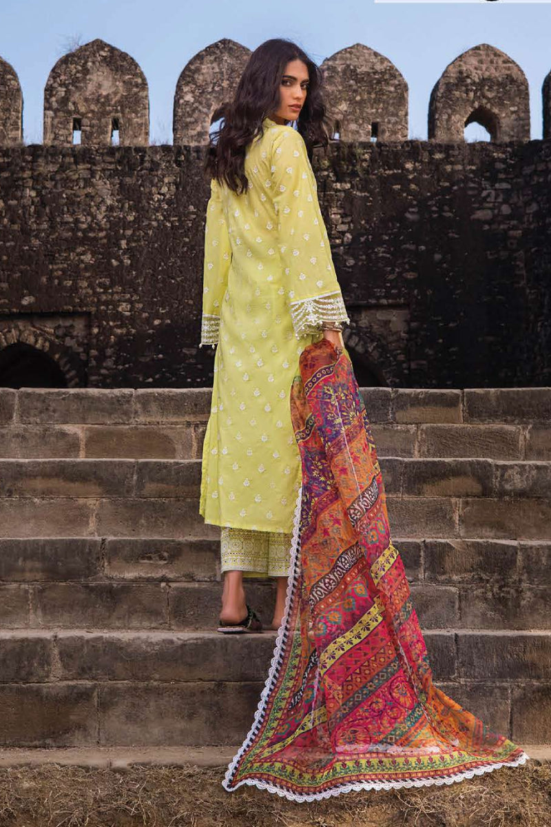 Zainab Chottani Chikankari'22