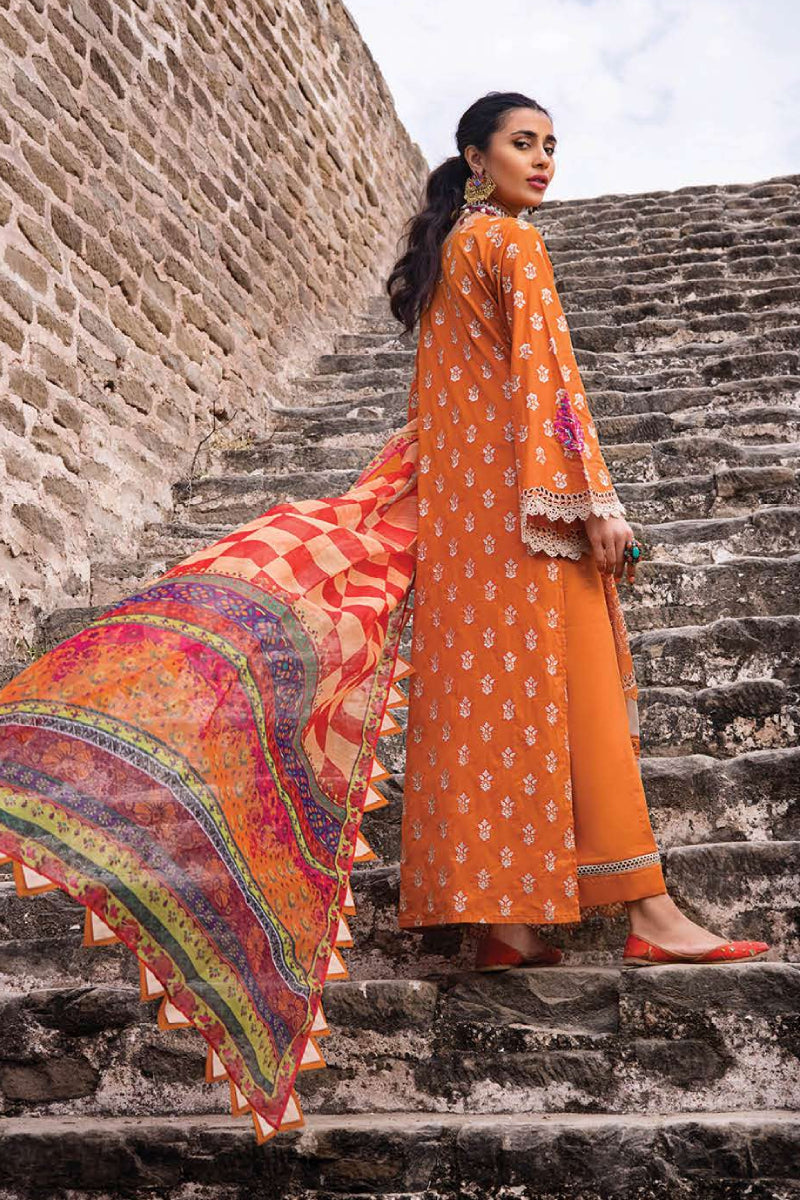 Zainab Chottani Chikankari'22