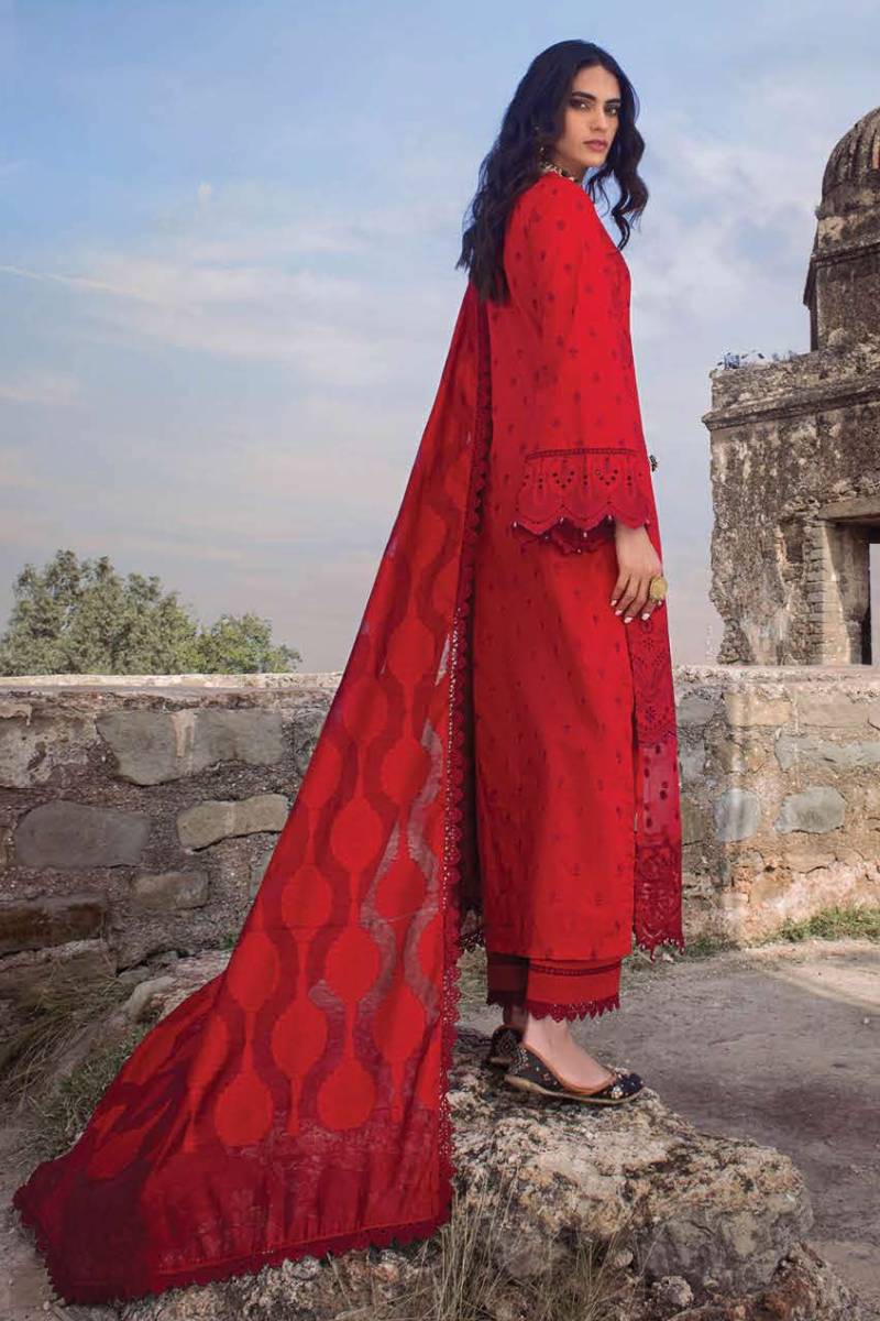 Zainab Chottani Chikankari'22